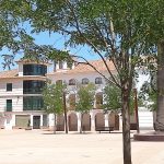 Diálogo de torreones en la plaza de la Constitución